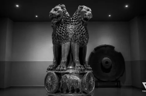 KLion Capital of Ashoka – a symbol of India, illustrating an article about the Indian economy